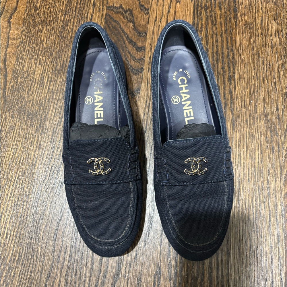Chanel Women’s Navy Blue Loafers Size EUR 36.5, US size 6
